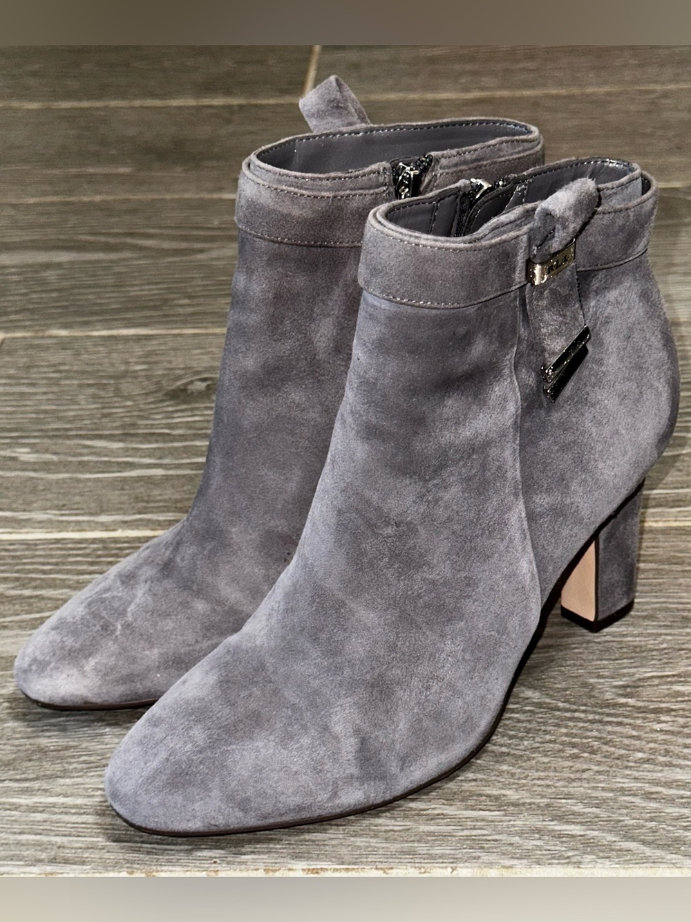 Lauren by Ralph Lauren Women’s 7B Brin Gray Suede Closed Toe Ankle Fashion Boots